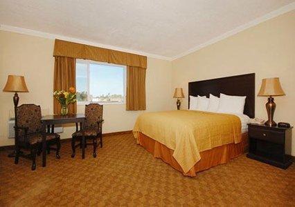 Hollies Hotel & Suites Calexico Habitación foto