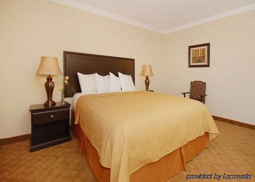 Hollies Hotel & Suites Calexico Habitación foto
