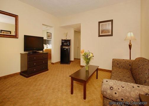 Hollies Hotel & Suites Calexico Habitación foto