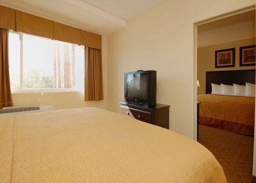 Hollies Hotel & Suites Calexico Habitación foto